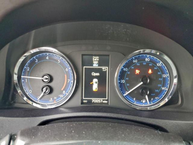 Toyota Corolla L Image 9