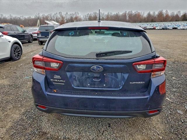 Subaru Impreza Image 8