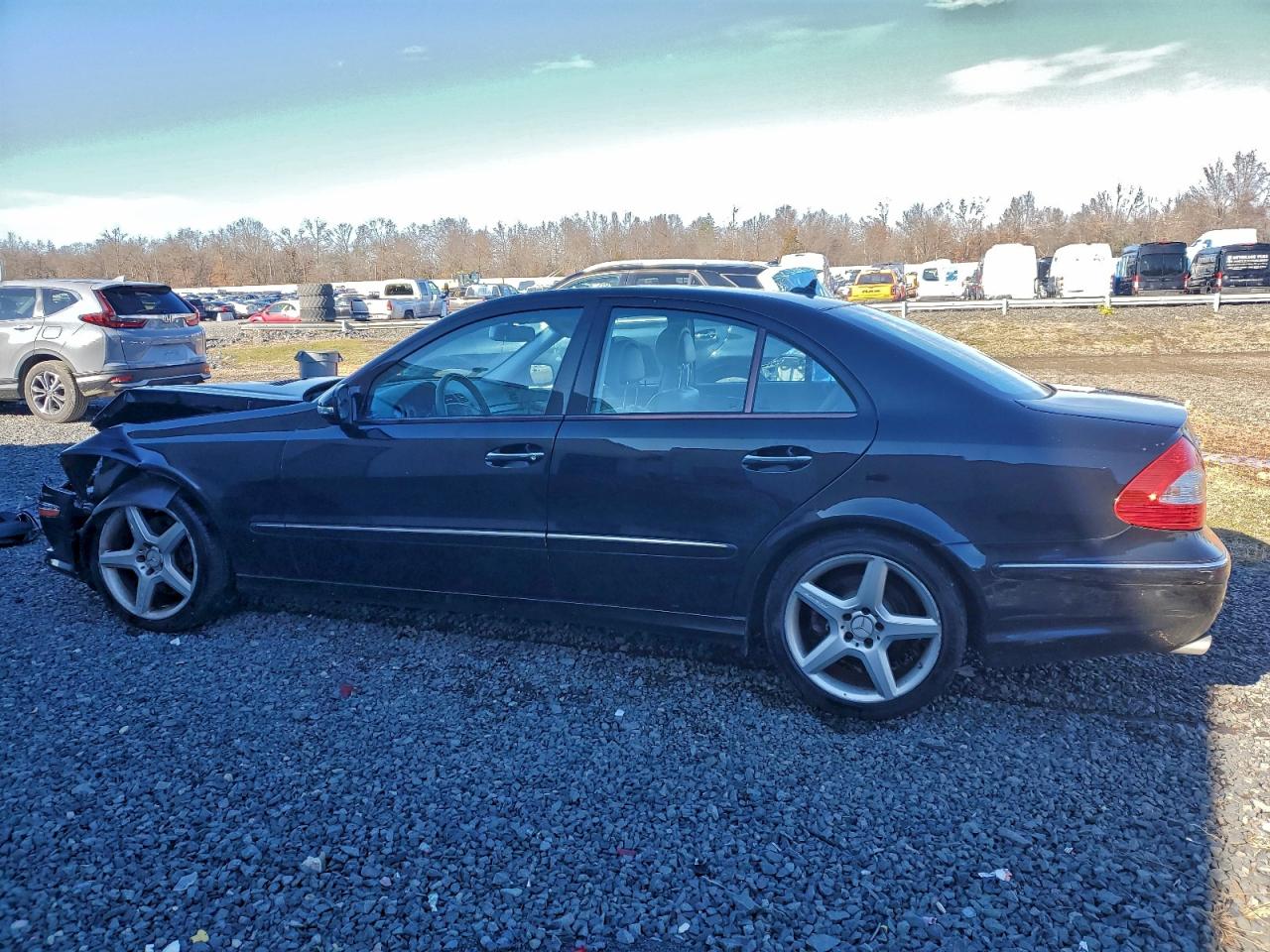 Mercedes-Benz E-Class 350 4matic Image 2