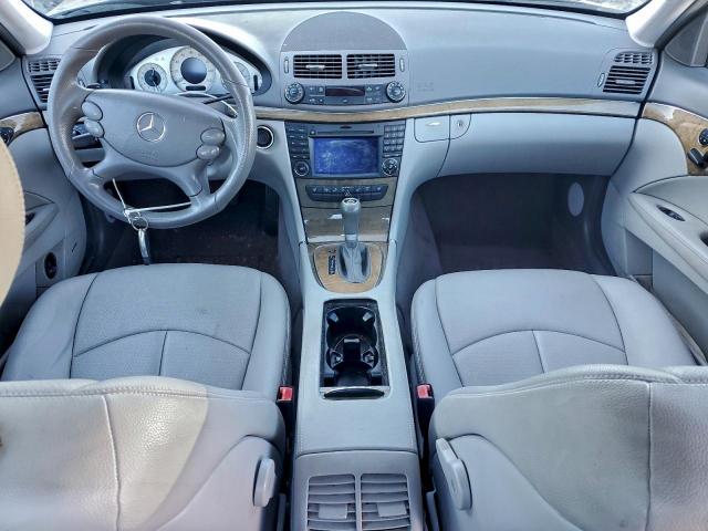 Mercedes-Benz E-Class 350 4matic Image 10