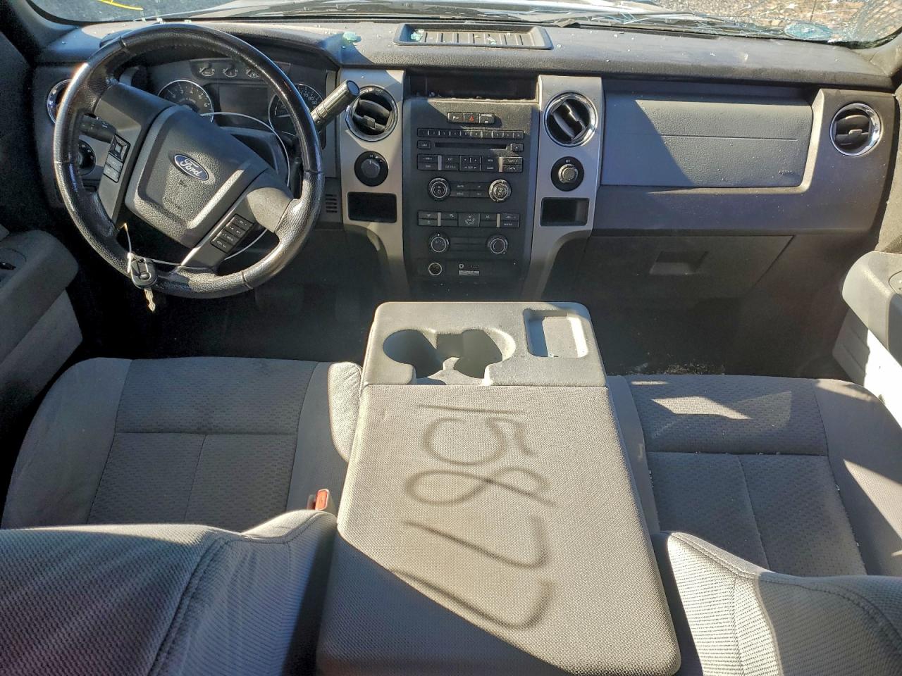 Ford F-150 Supercrew Image 4