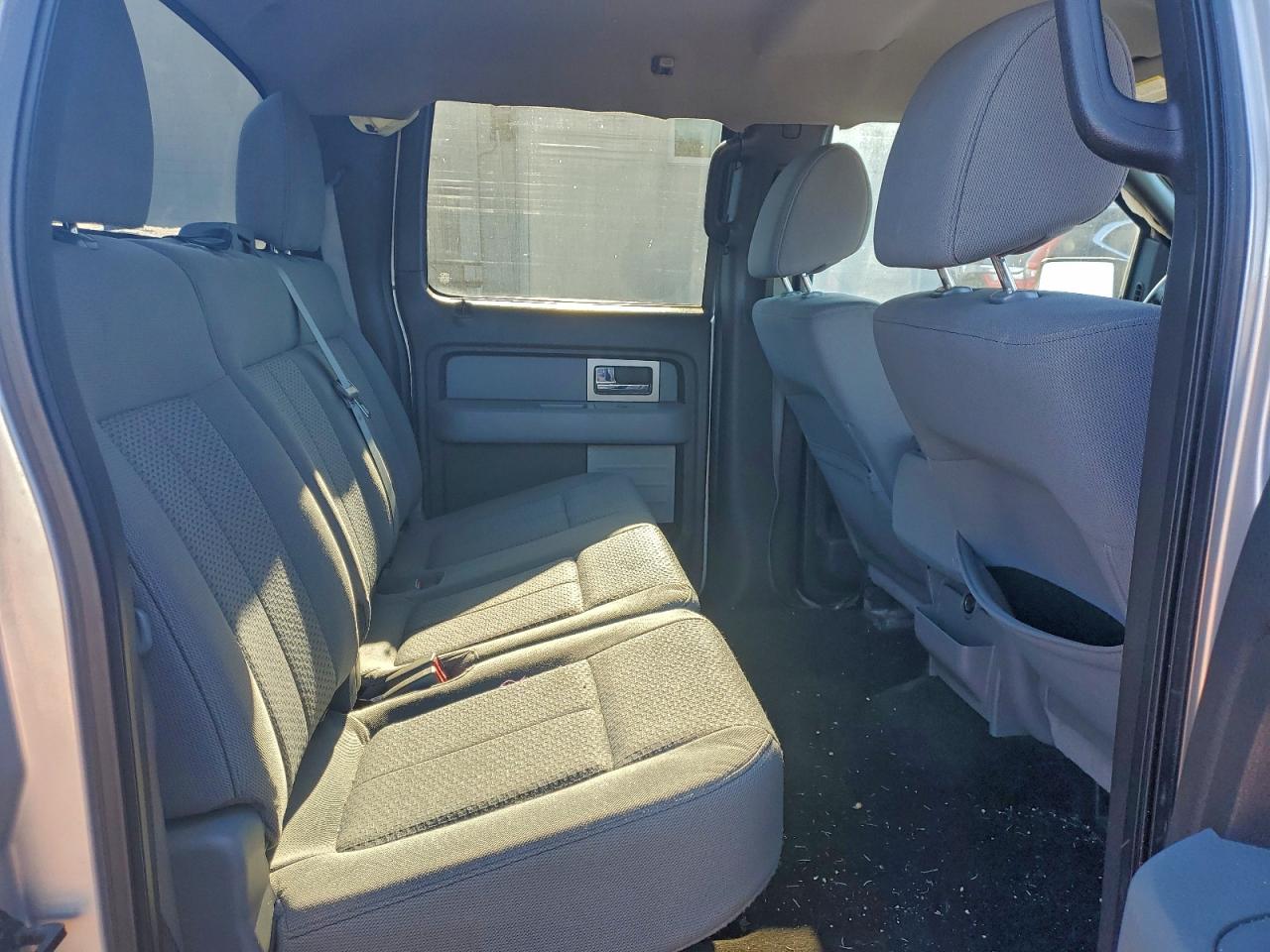 Ford F-150 Supercrew Image 5