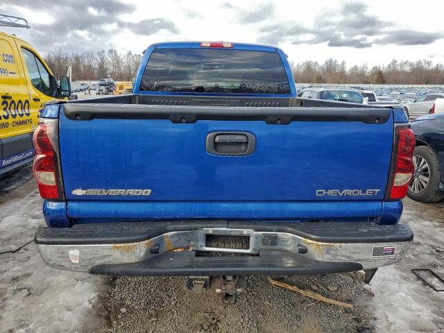 Chevrolet Silverado K1500 Image 3