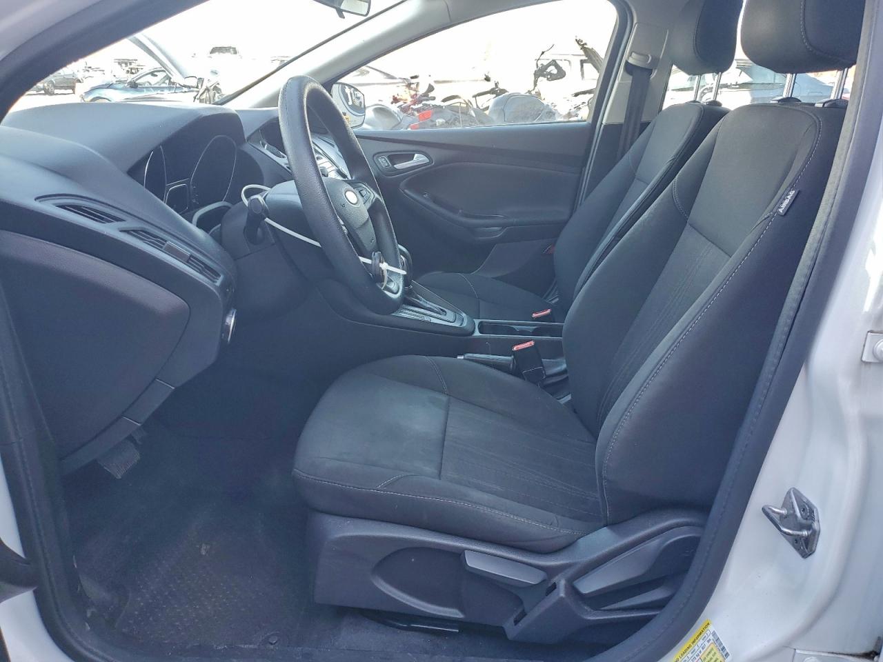 Ford Focus S Image 4