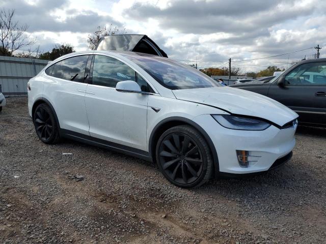 Tesla Model X Image 13