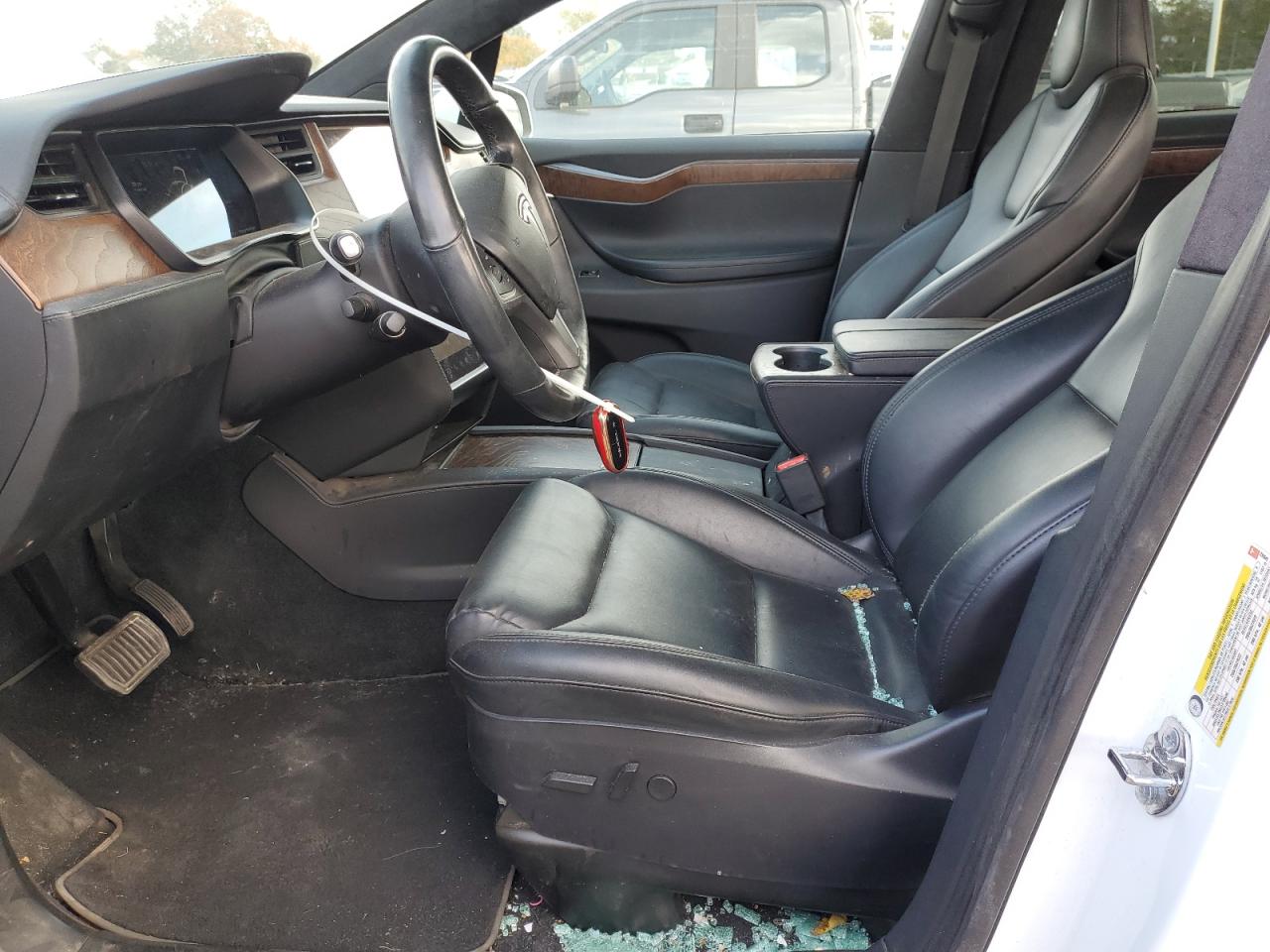 Tesla Model X Image 2