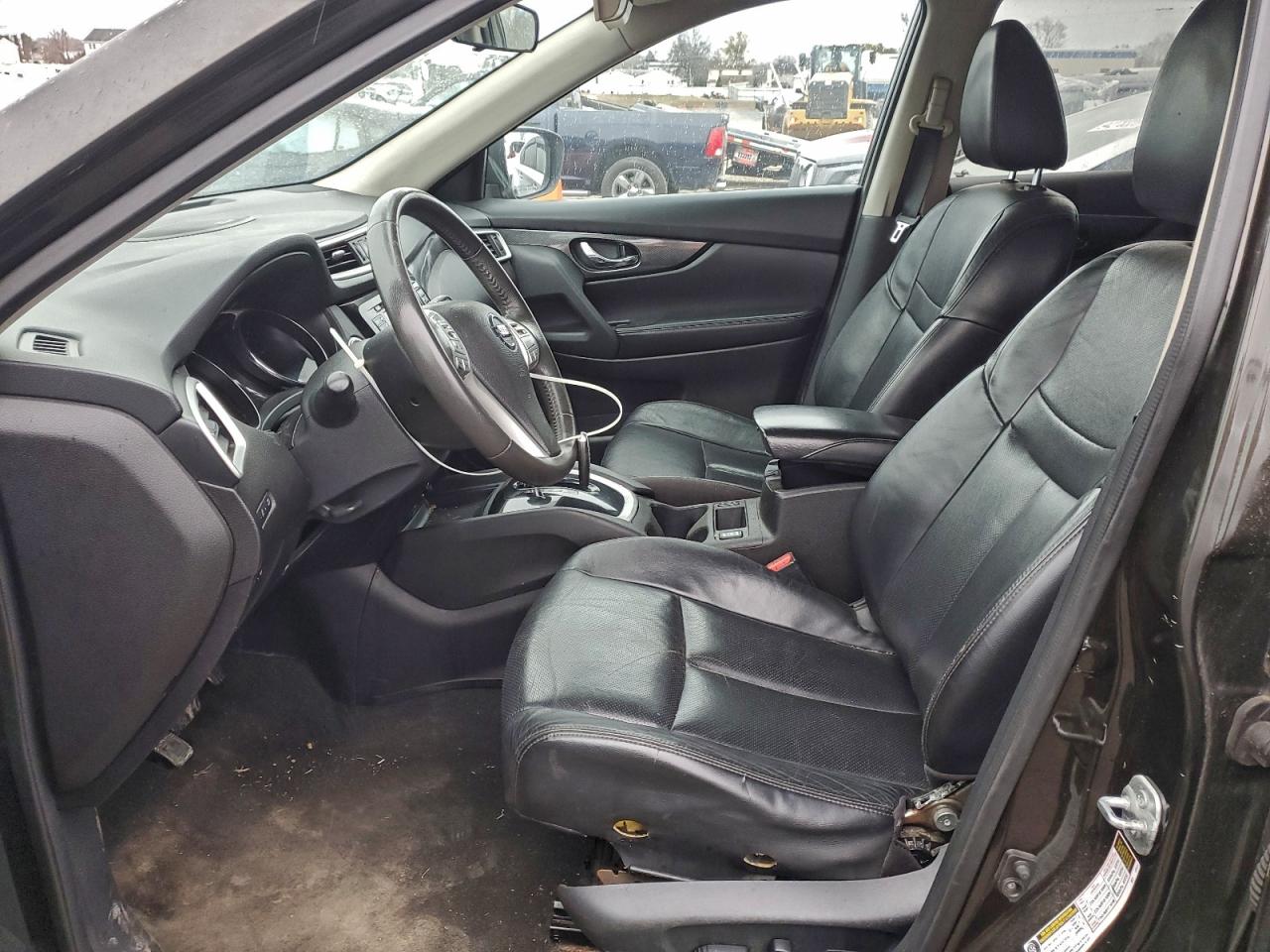 Nissan Rogue S Image 6