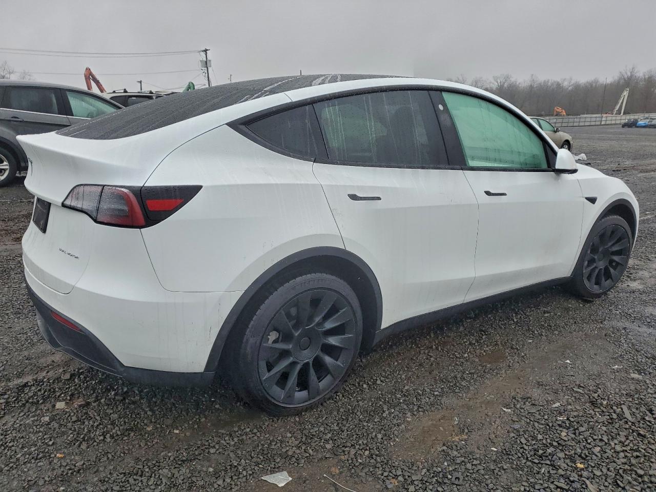 Tesla Model Y Image 4