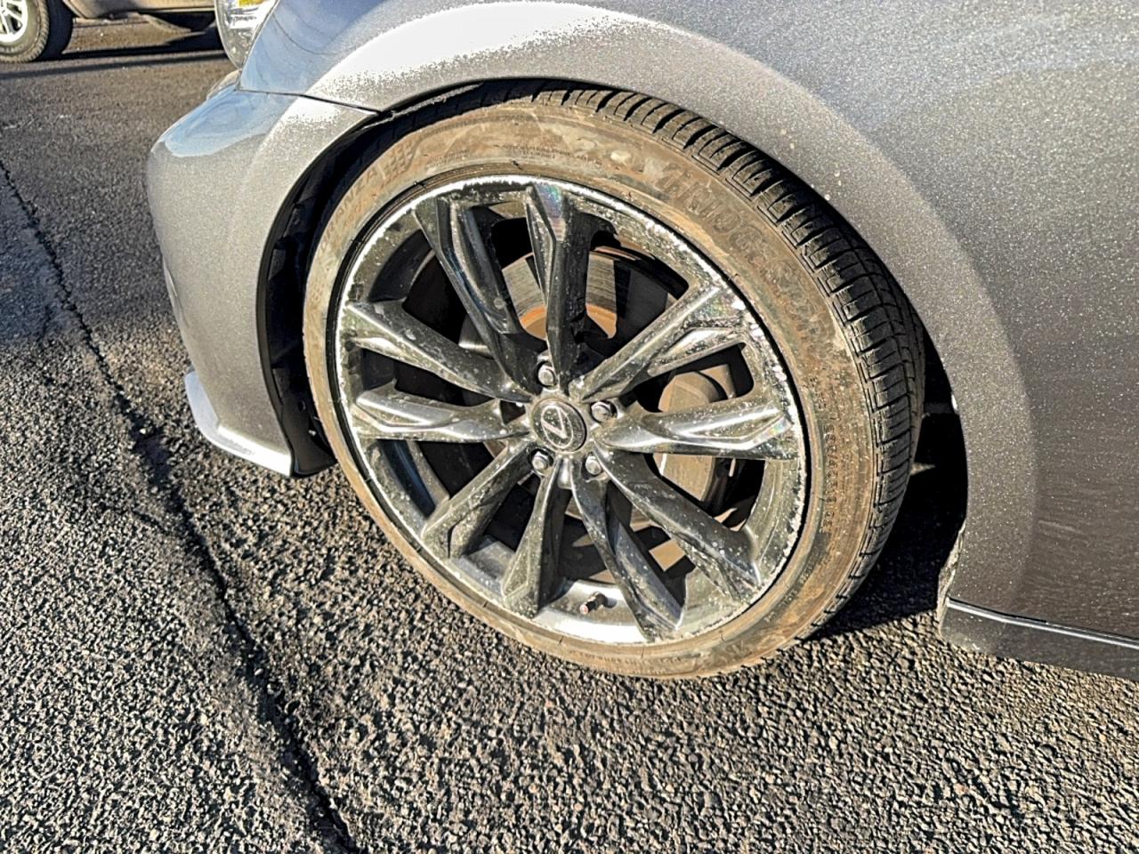 Lexus Is 300 Image 12