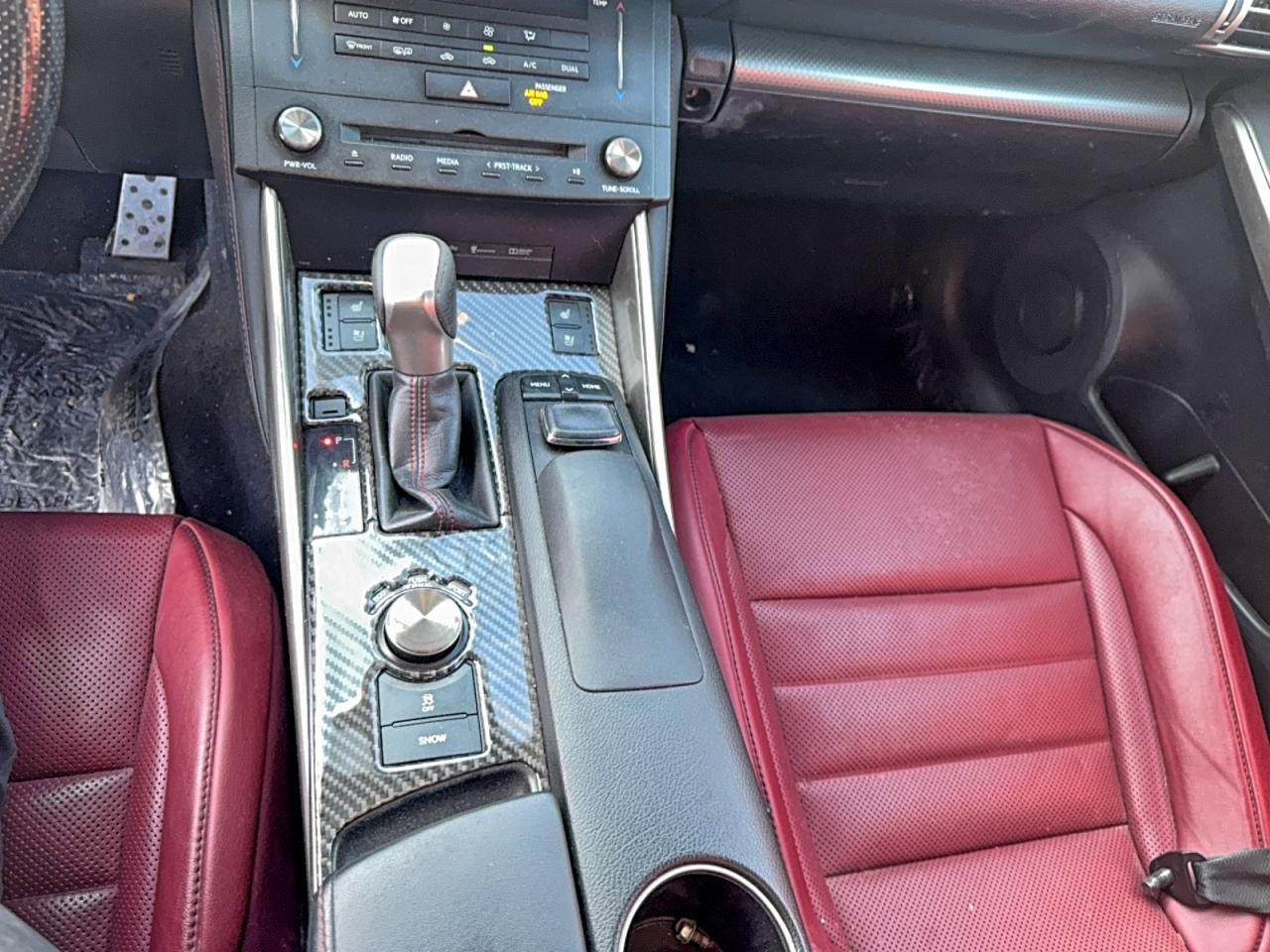 Lexus Is 300 Image 11