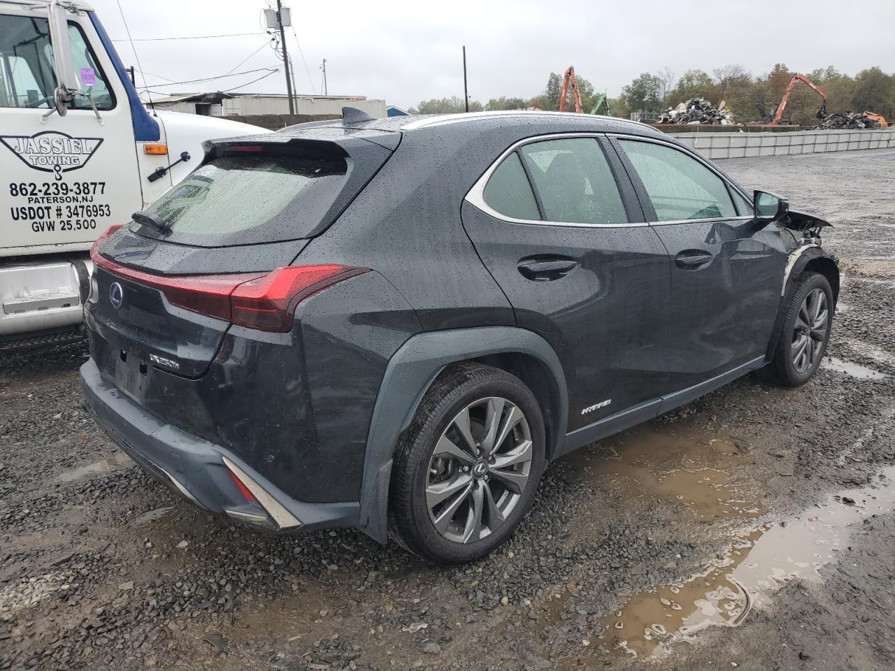 Lexus Ux 250h Image 14