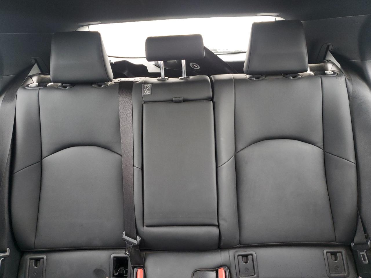 Lexus Ux 250h Image 10