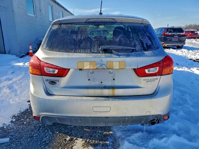 Mitsubishi Outlander Se Image 10