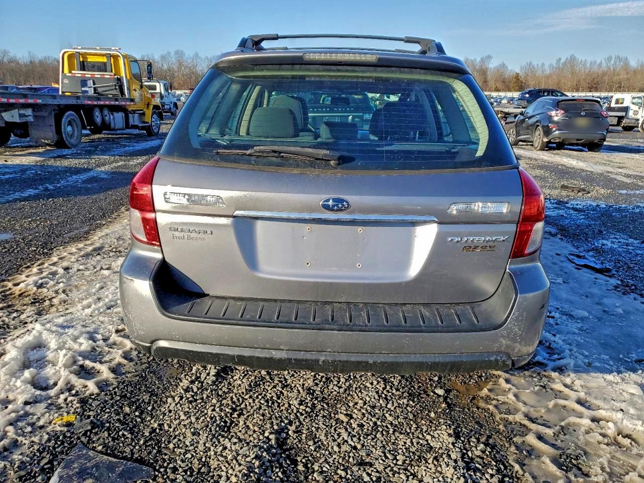 Subaru Outback 2.5i Image 5