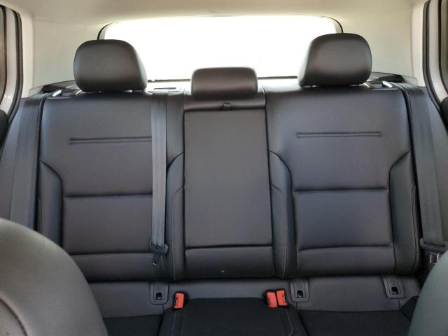 Volkswagen Golf Image 10