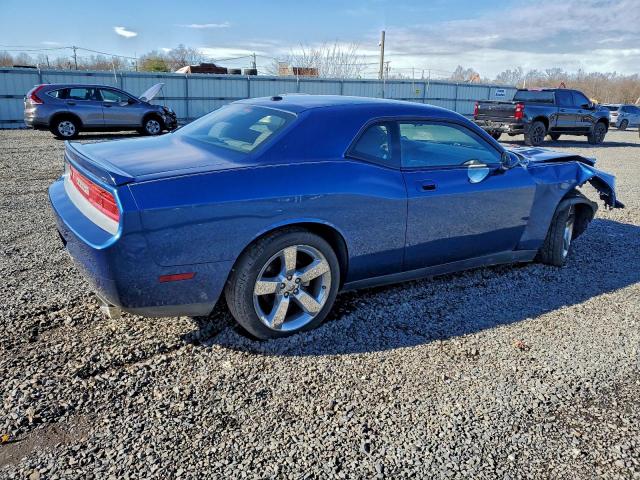 Dodge Challenger R/t Image 2