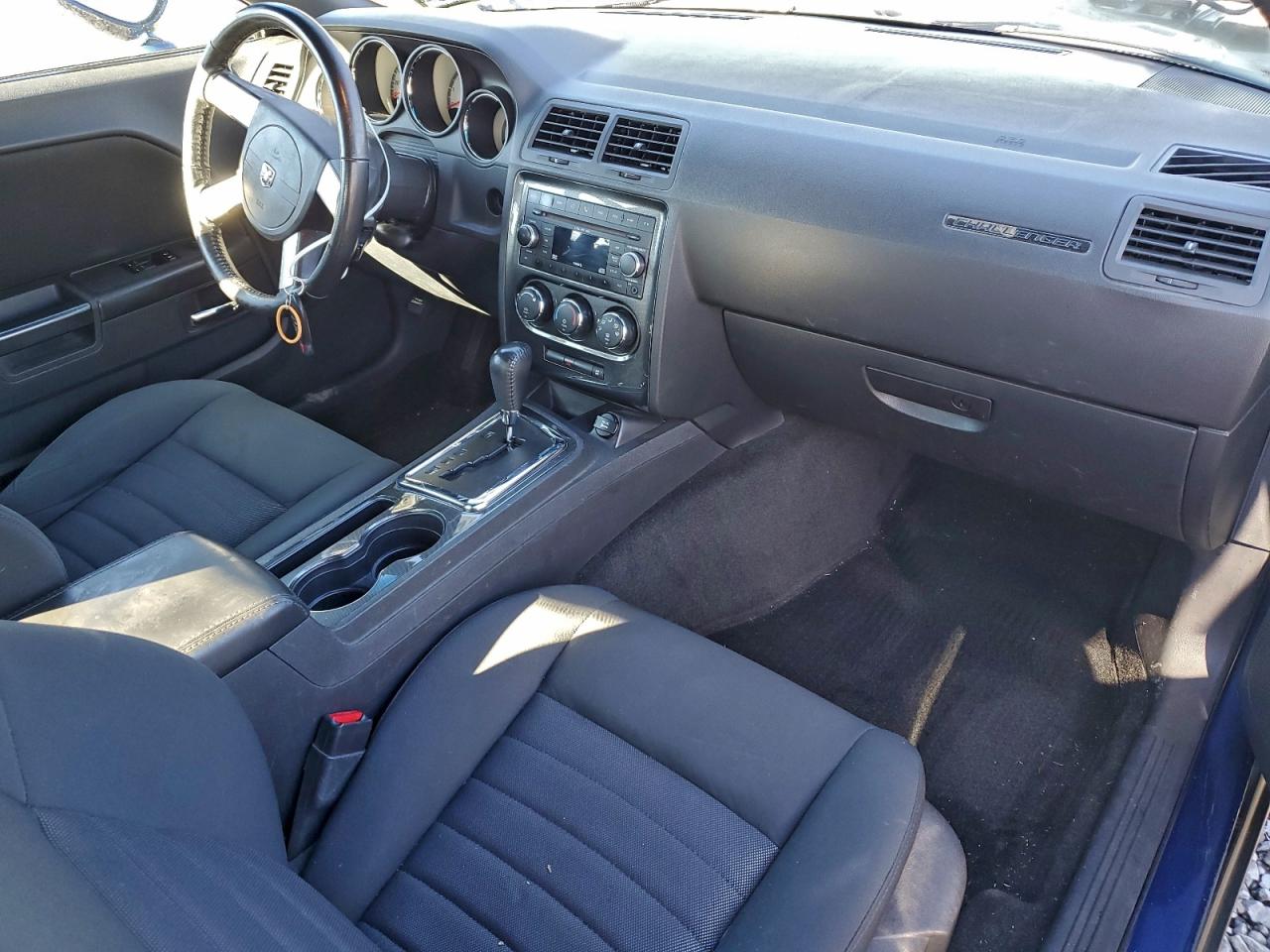 Dodge Challenger R/t Image 11