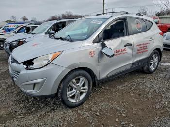  Salvage Hyundai TUCSON