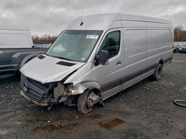  Salvage Mercedes-Benz Sprinter