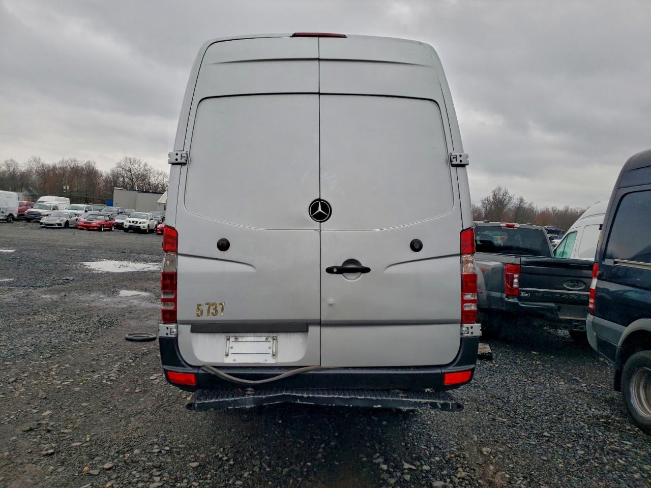 Mercedes-Benz Sprinter 3500 Image 8
