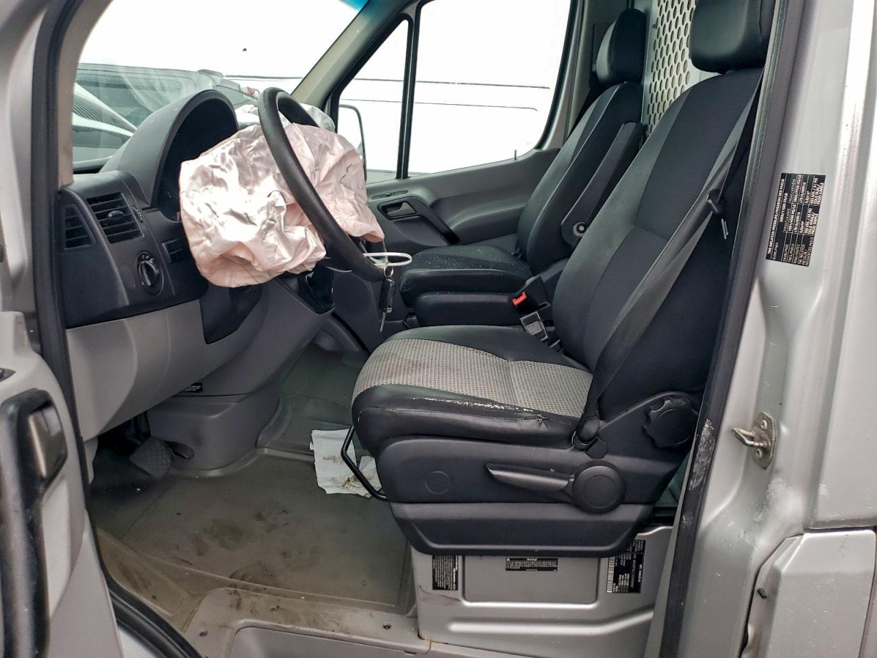 Mercedes-Benz Sprinter 3500 Image 4