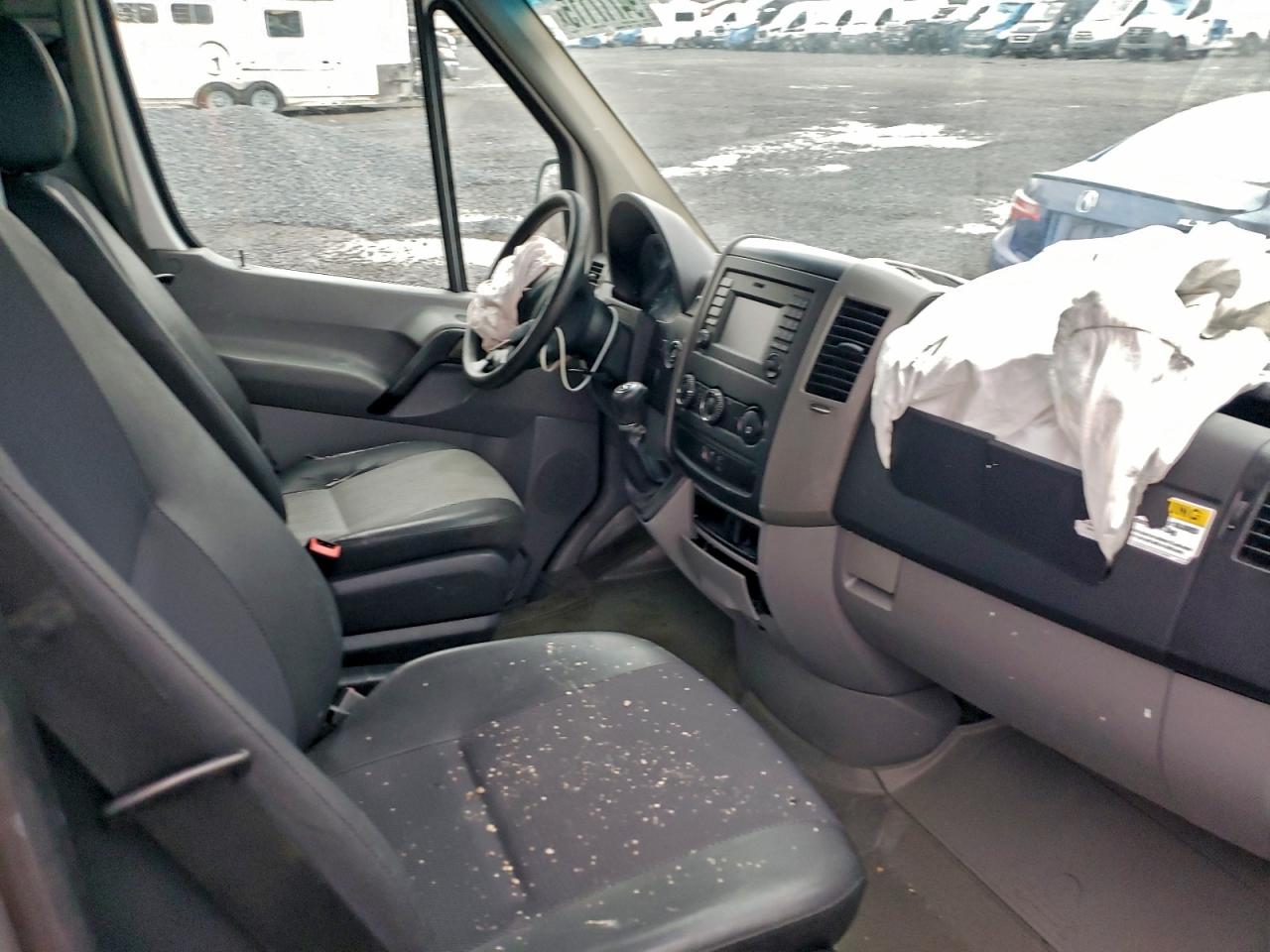 Mercedes-Benz Sprinter 3500 Image 10