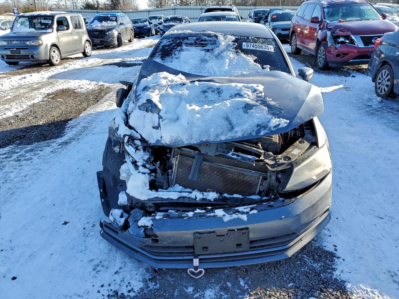 Volkswagen Jetta Se Image 3