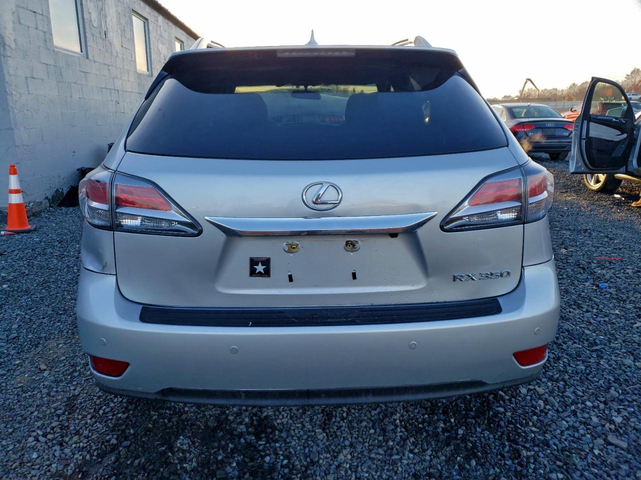 Lexus RX 350 Base Image 8