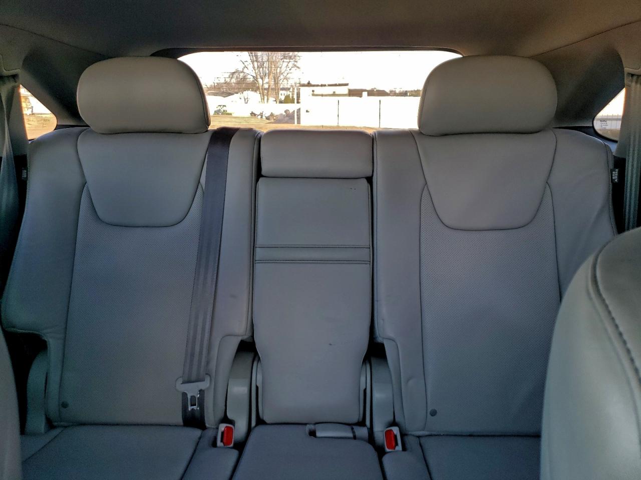 Lexus RX 350 Base Image 12