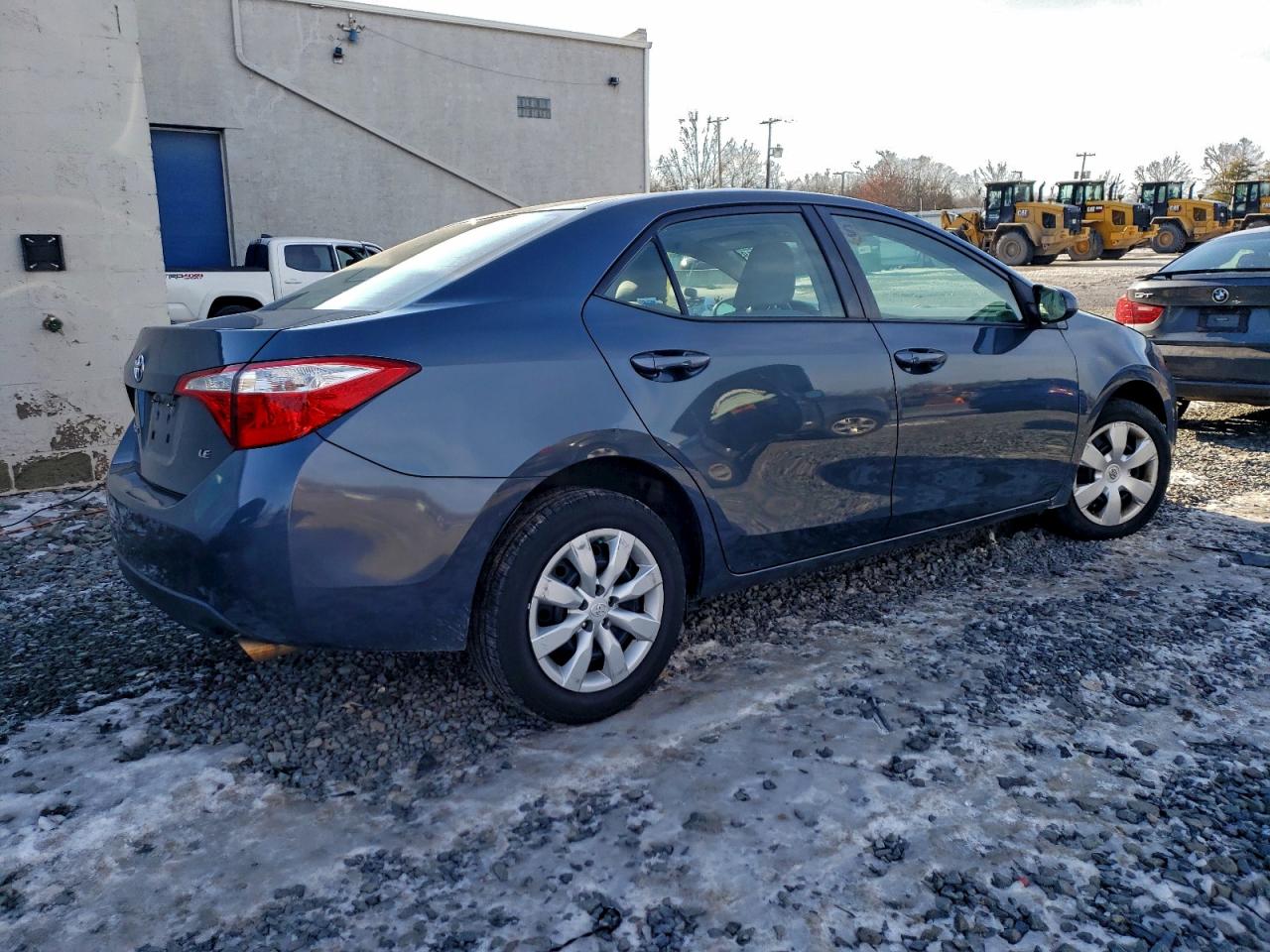 Toyota Corolla L Image 2