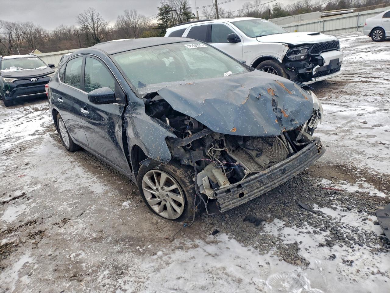 Nissan Sentra S Image 4