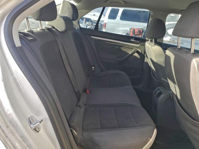 Volkswagen Jetta S Image 12