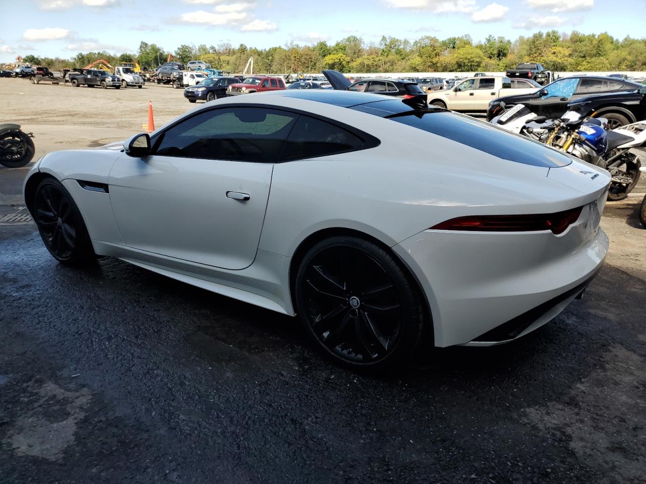 Jaguar F-TYPE Image 2