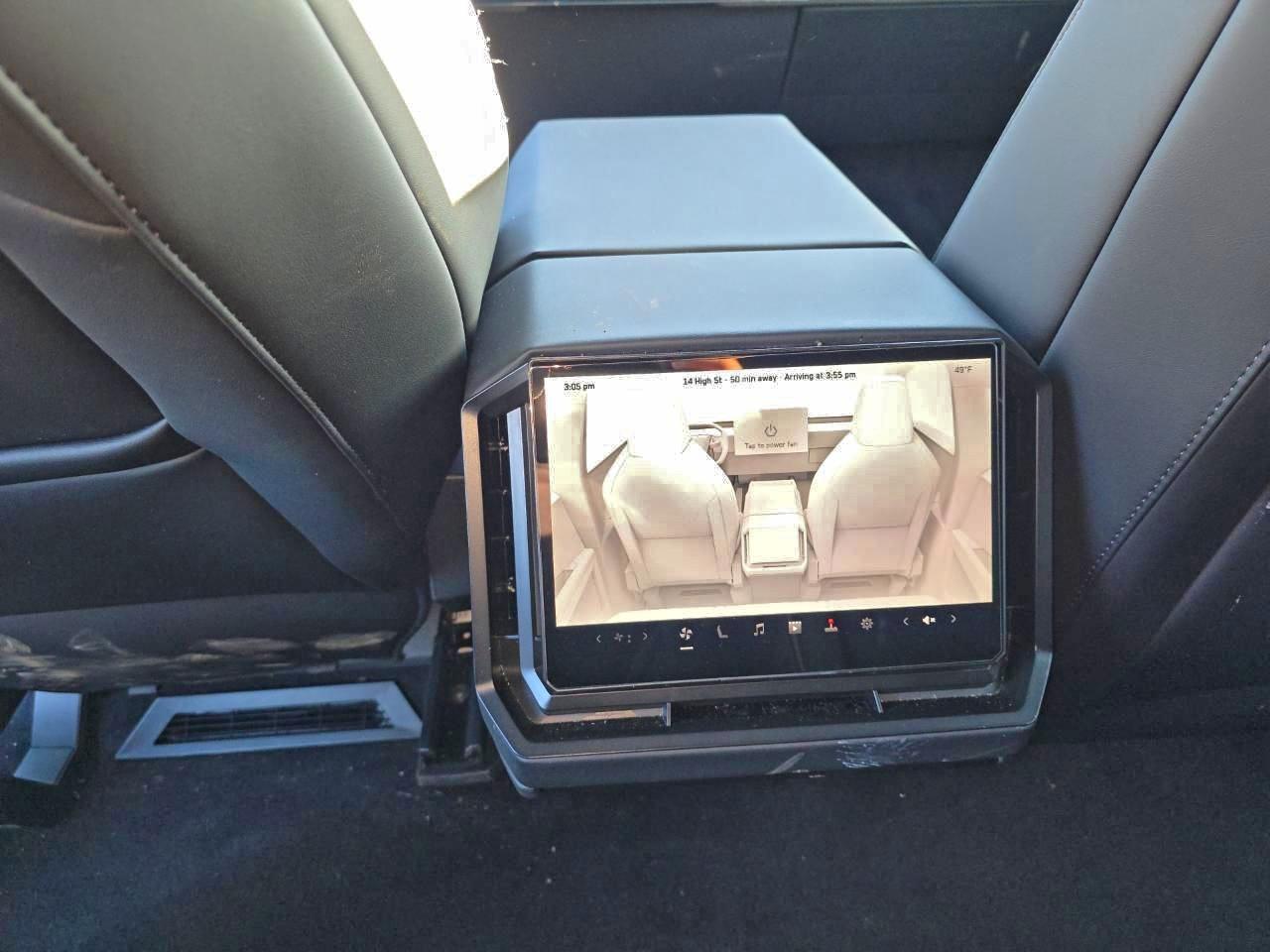 Tesla Cybertruck Image 9