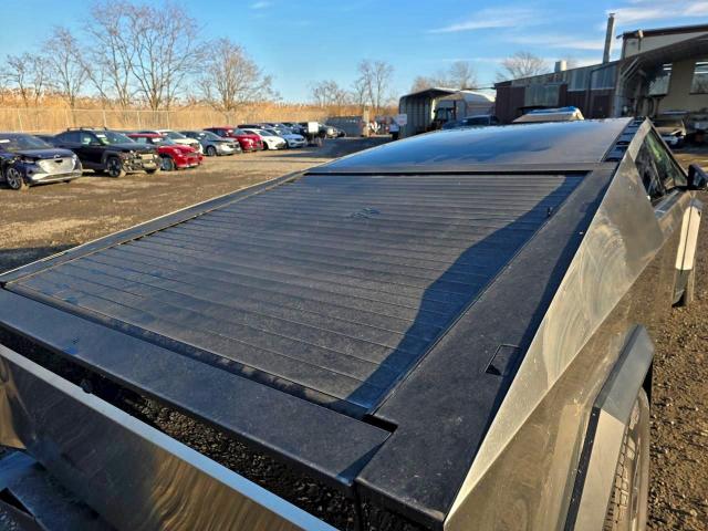 Tesla Cybertruck Image 12